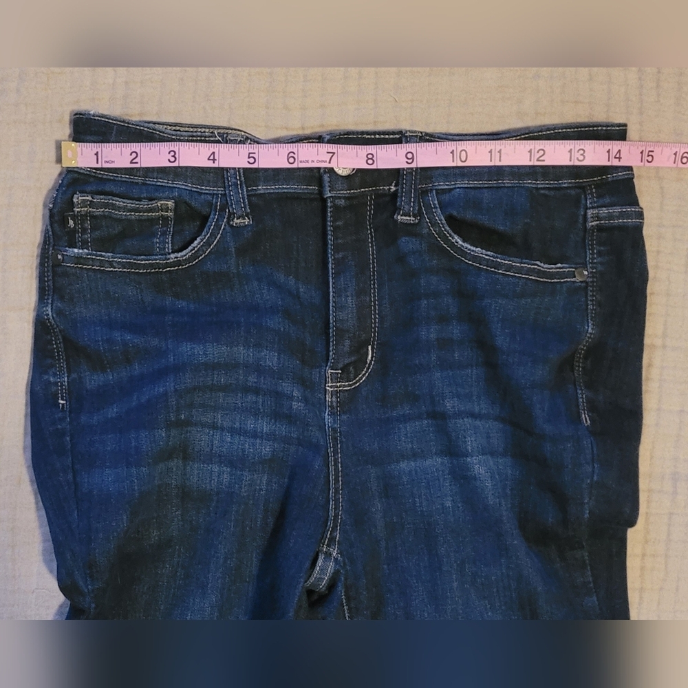 Judy Blue Lily High Rise Raw Hem Flare Dark Wash Jeans - Size 7/28 - Picture 8 of 15